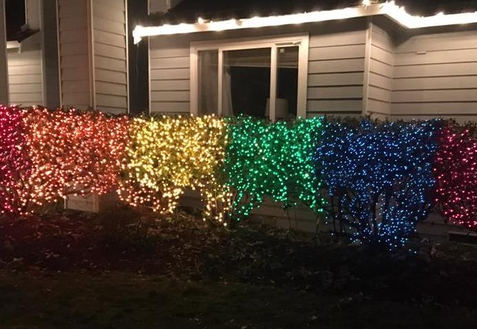 Χριστουγεννιάτικο μάθημα σε ομοφοβική γειτόνισσα από νεαρή Αμερικανίδα