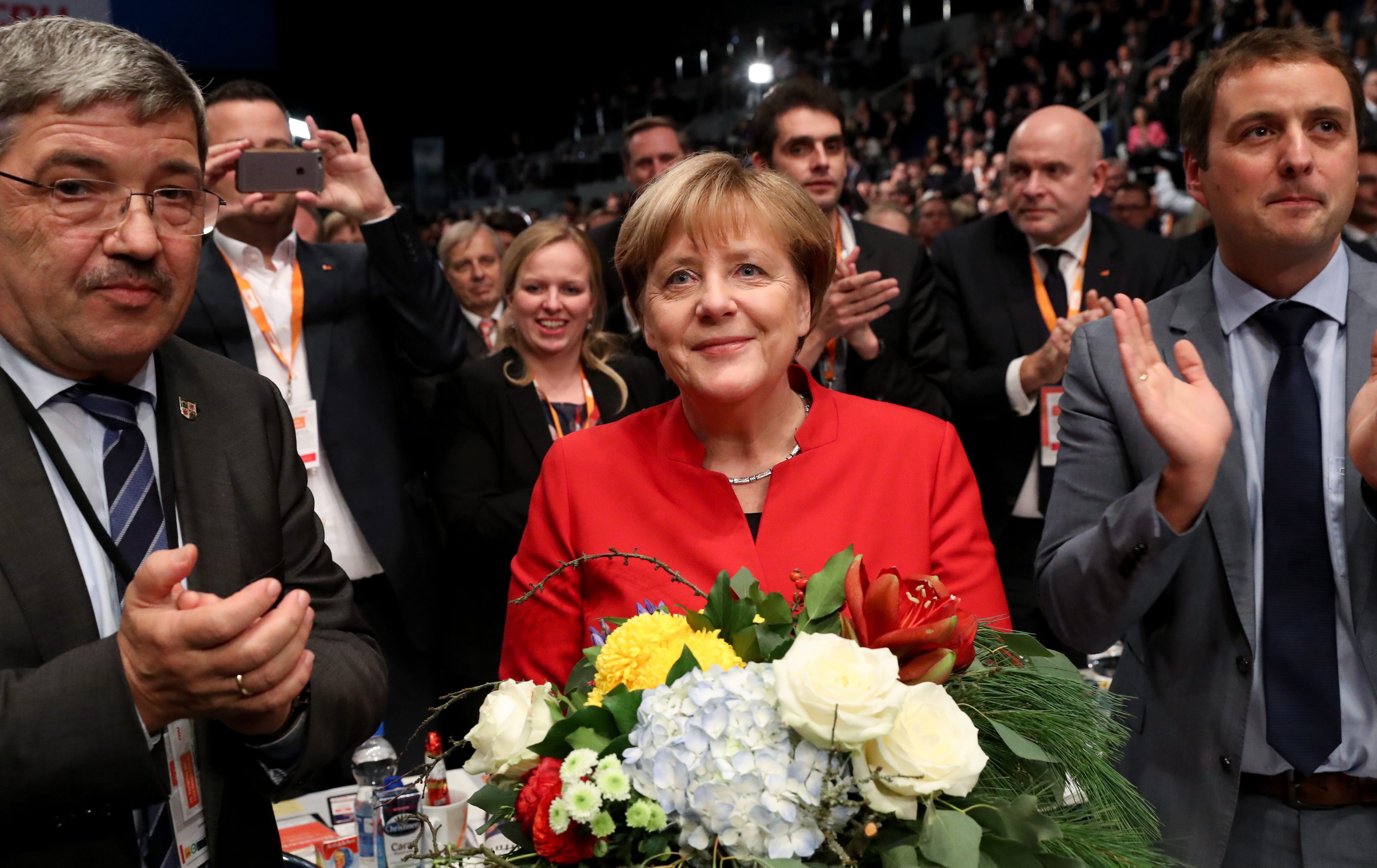 Με 89,5% η Μέρκελ επανεξελέγη στην ηγεσία των Χριστιανοδημοκρατών