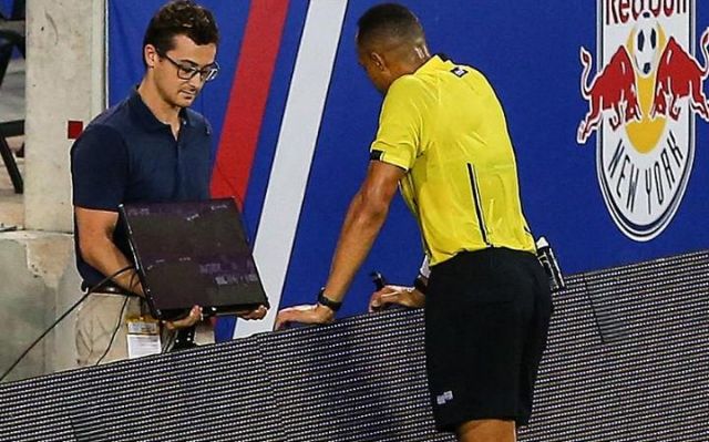 Το πρωτάθλημα των ΗΠΑ πρωτοπορεί: Οι διαιτητές θα έχουν τη βοήθεια του βίντεο