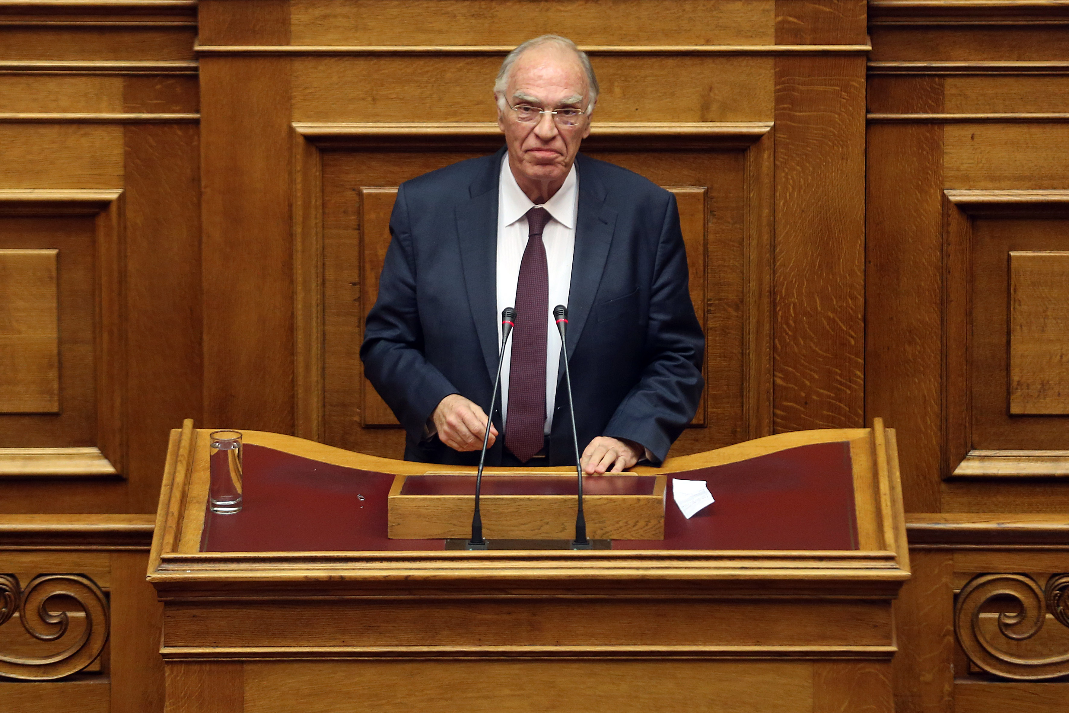 Β.Λεβέντης: Όποιος βγάλει την Ελλάδα από το ευρώ θα πάει φυλακή