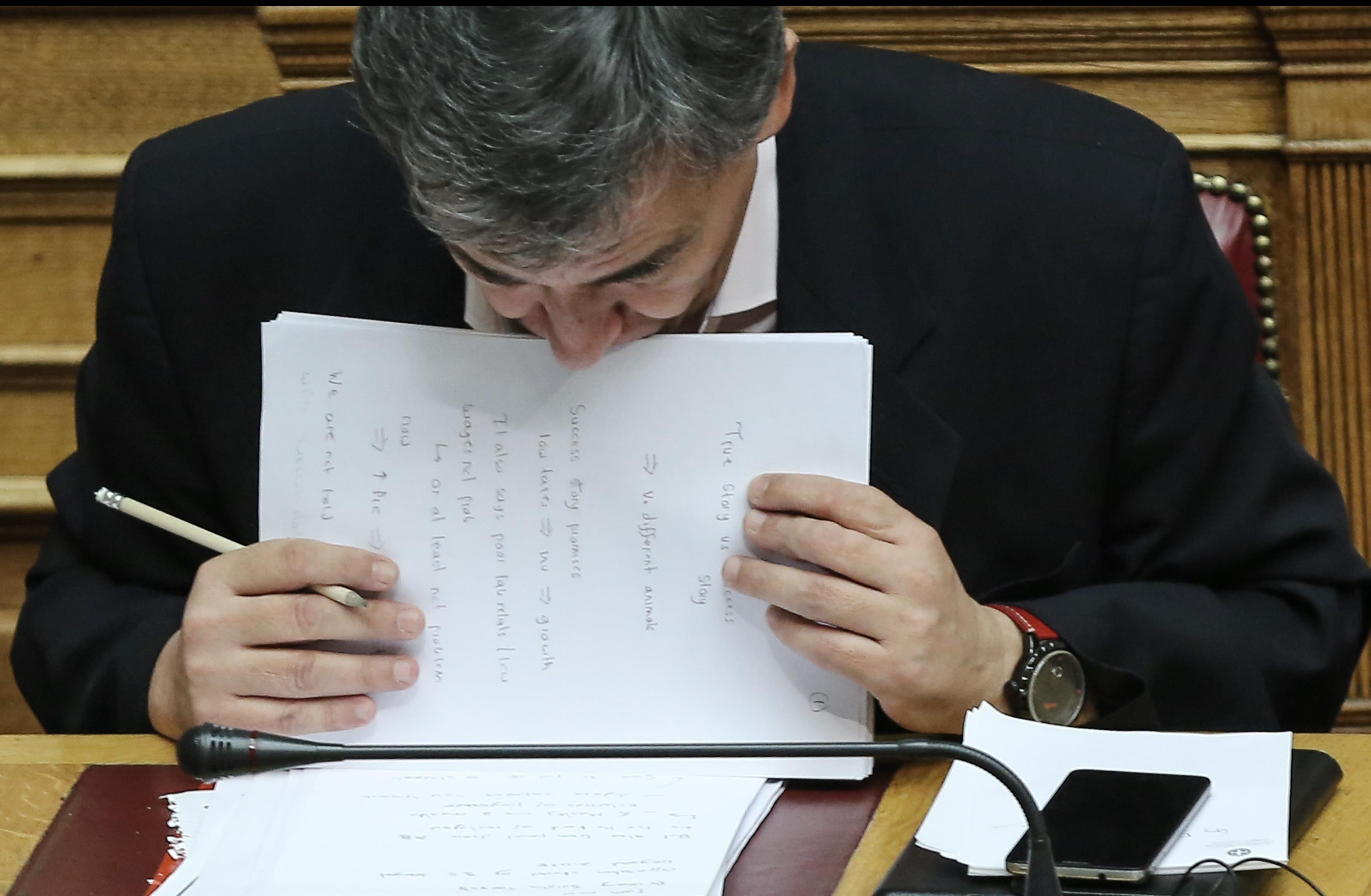 Ξεκίνησαν οι επαφές του οικονομικού επιτελείου με τους δανειστές