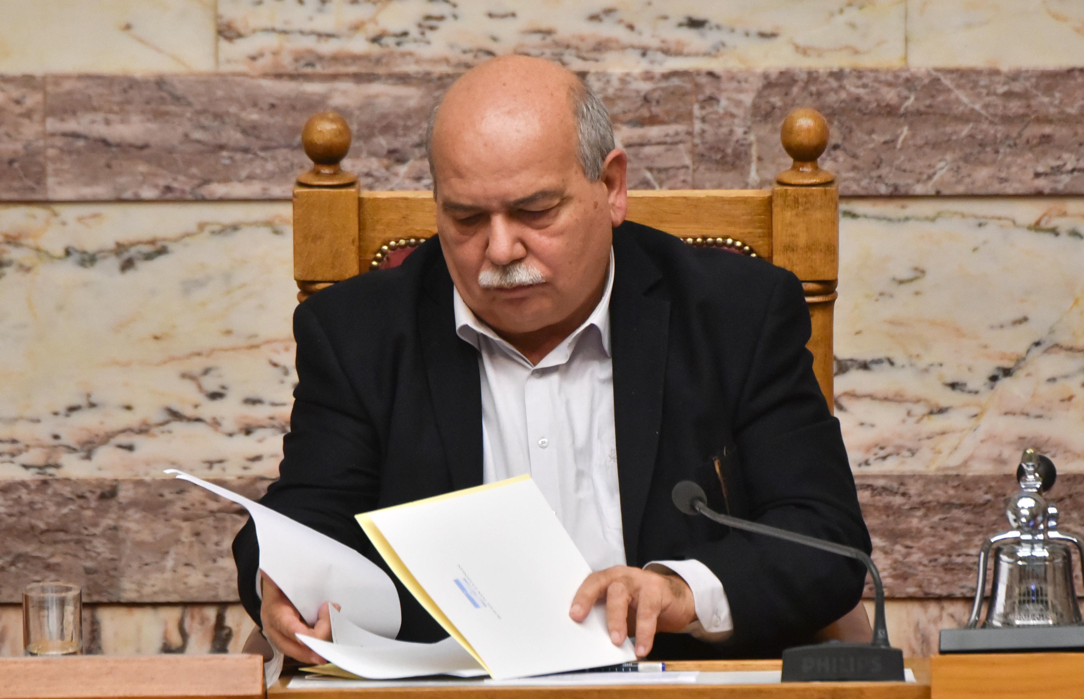 Η Βουλή «εξοικονόμησε 5 εκατ. ευρώ από τον προϋπολογισμό του 2016»