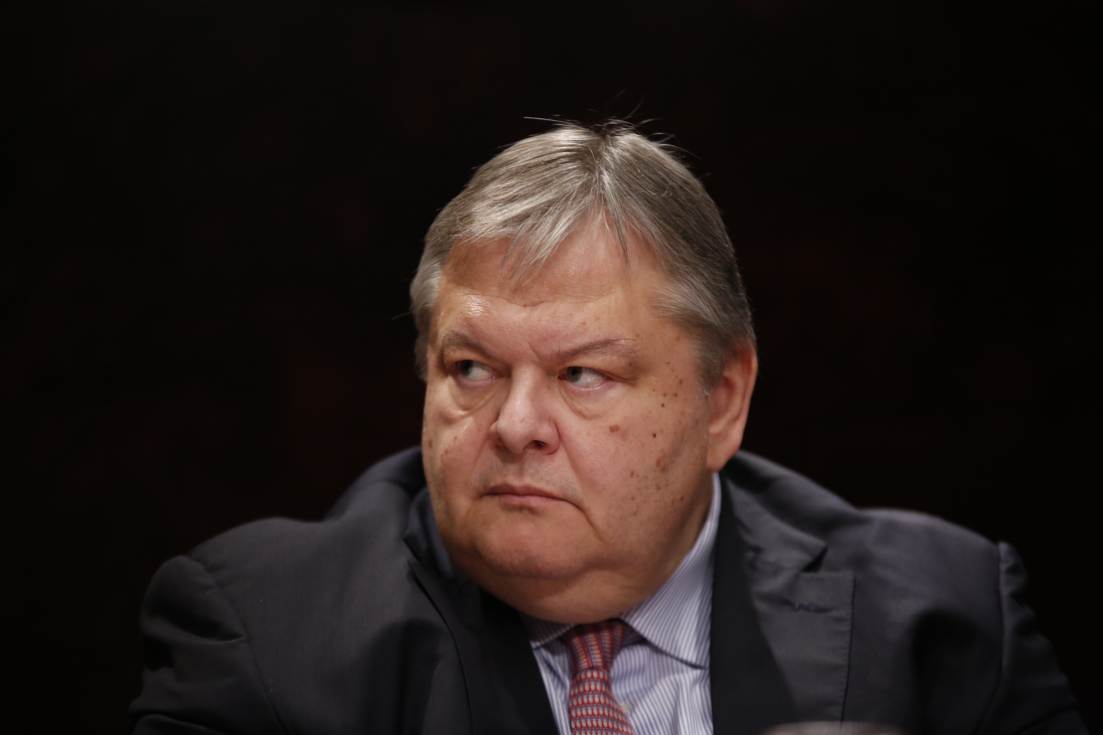 Βενιζέλος: Σέβομαι την απόφαση, αλλά έπρεπε να αποφασίσουμε αποχή