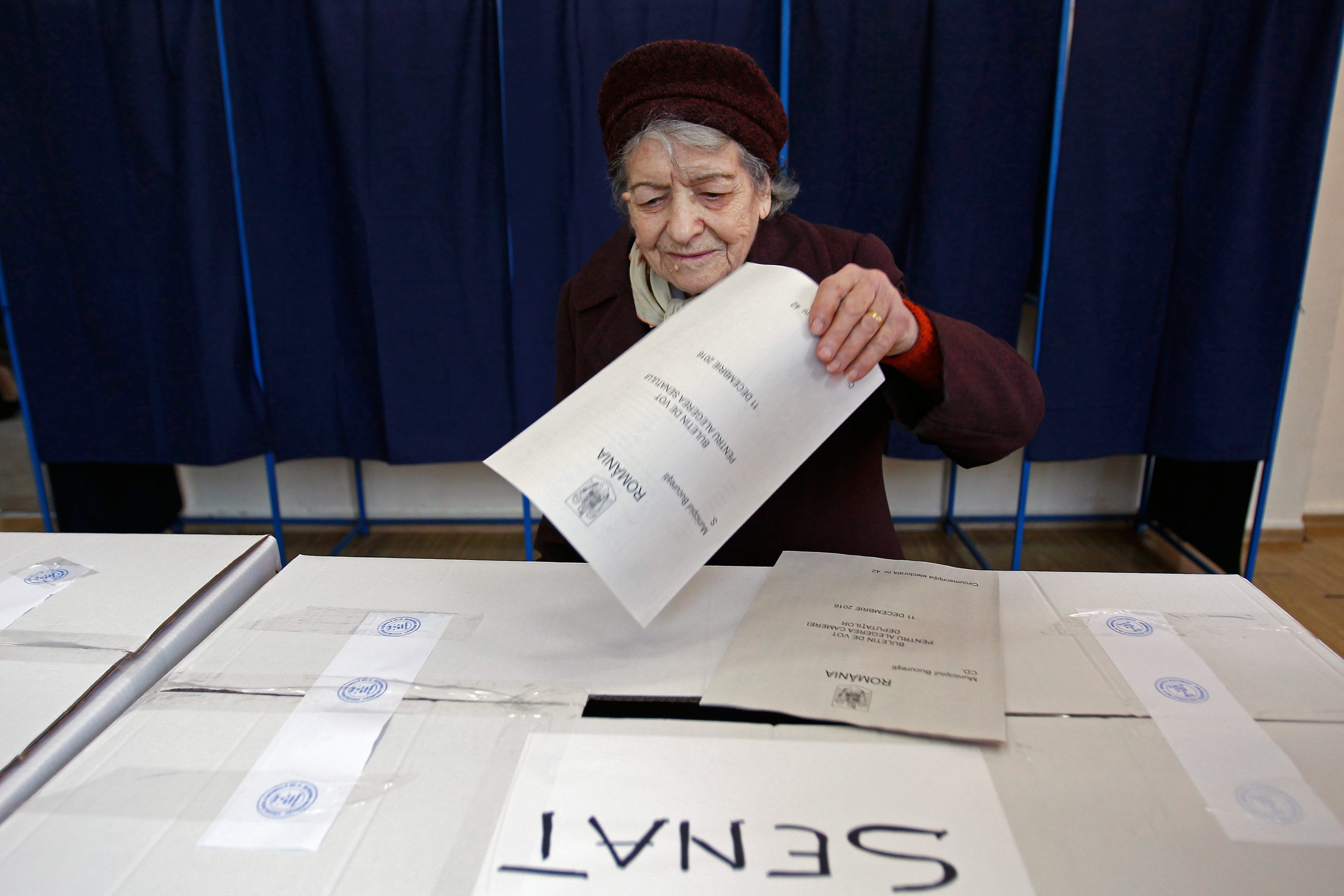 Νίκη των Σοσιαλδημοκρατών δείχνουν τα exit poll στη Ρουμανία