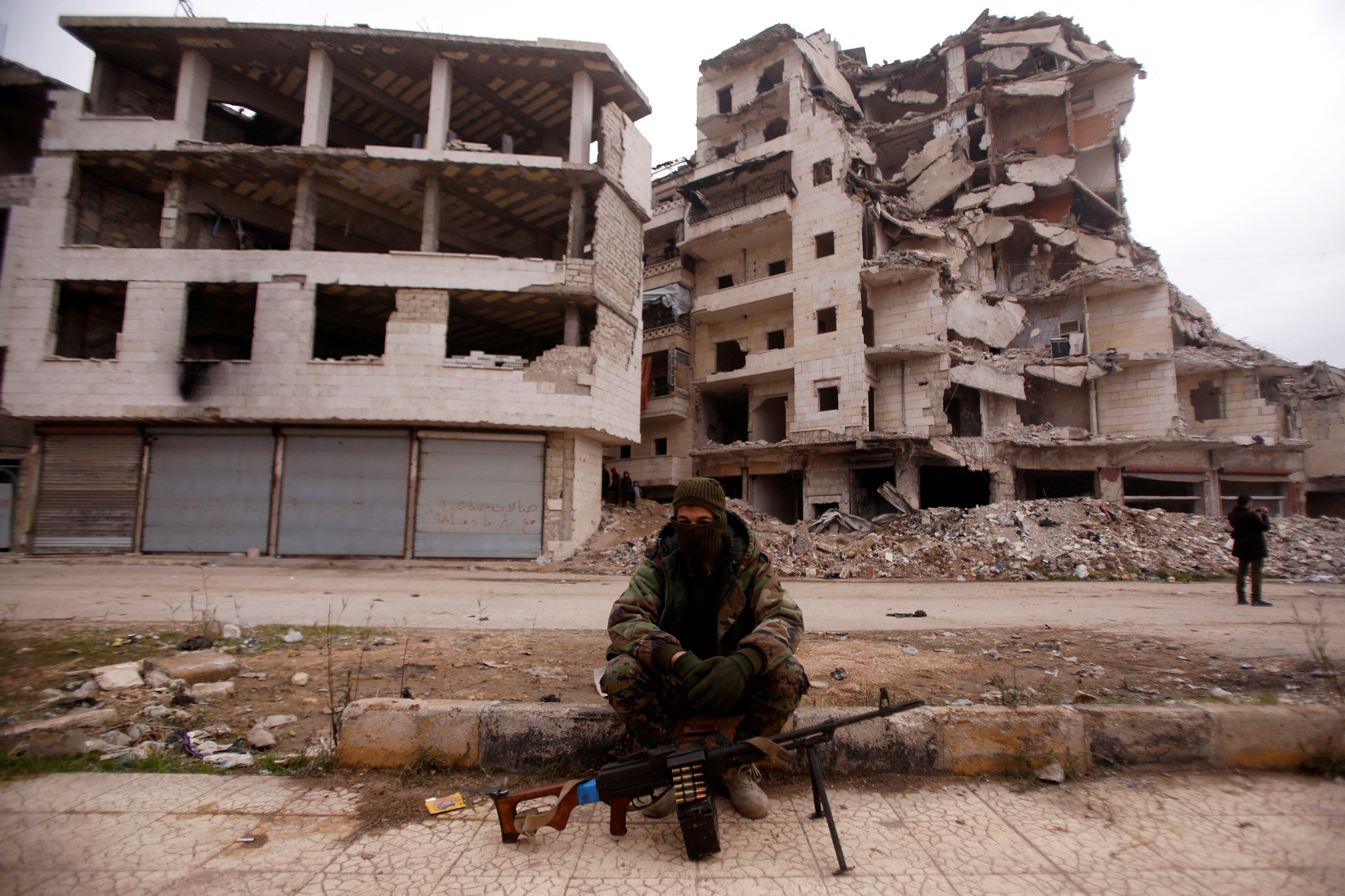 «Τόπος θανάτου» το Χαλέπι, αναμένεται να ξαναρχίσει η απομάκρυνση αμάχων