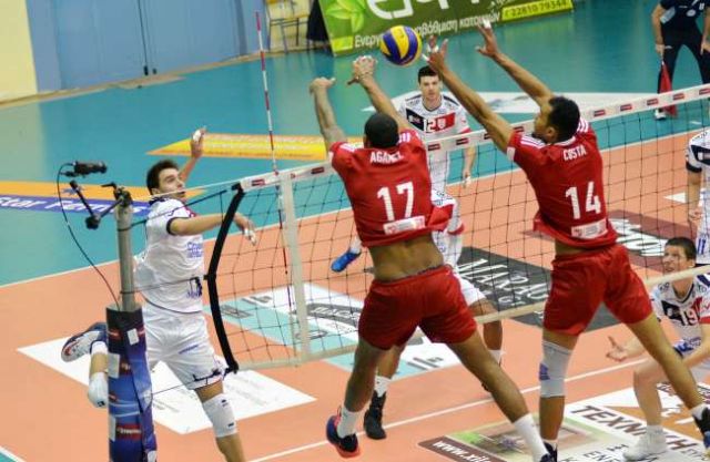 Πρώτη «απώλεια» για τον Ολυμπιακό από τον Φοίνικα