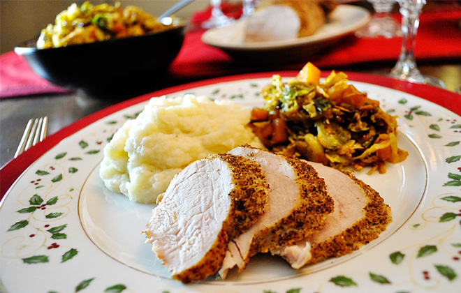 Πώς να απολαύσετε το χριστουγεννιάτικο φαγητό χωρίς καούρα και δυσπεψία