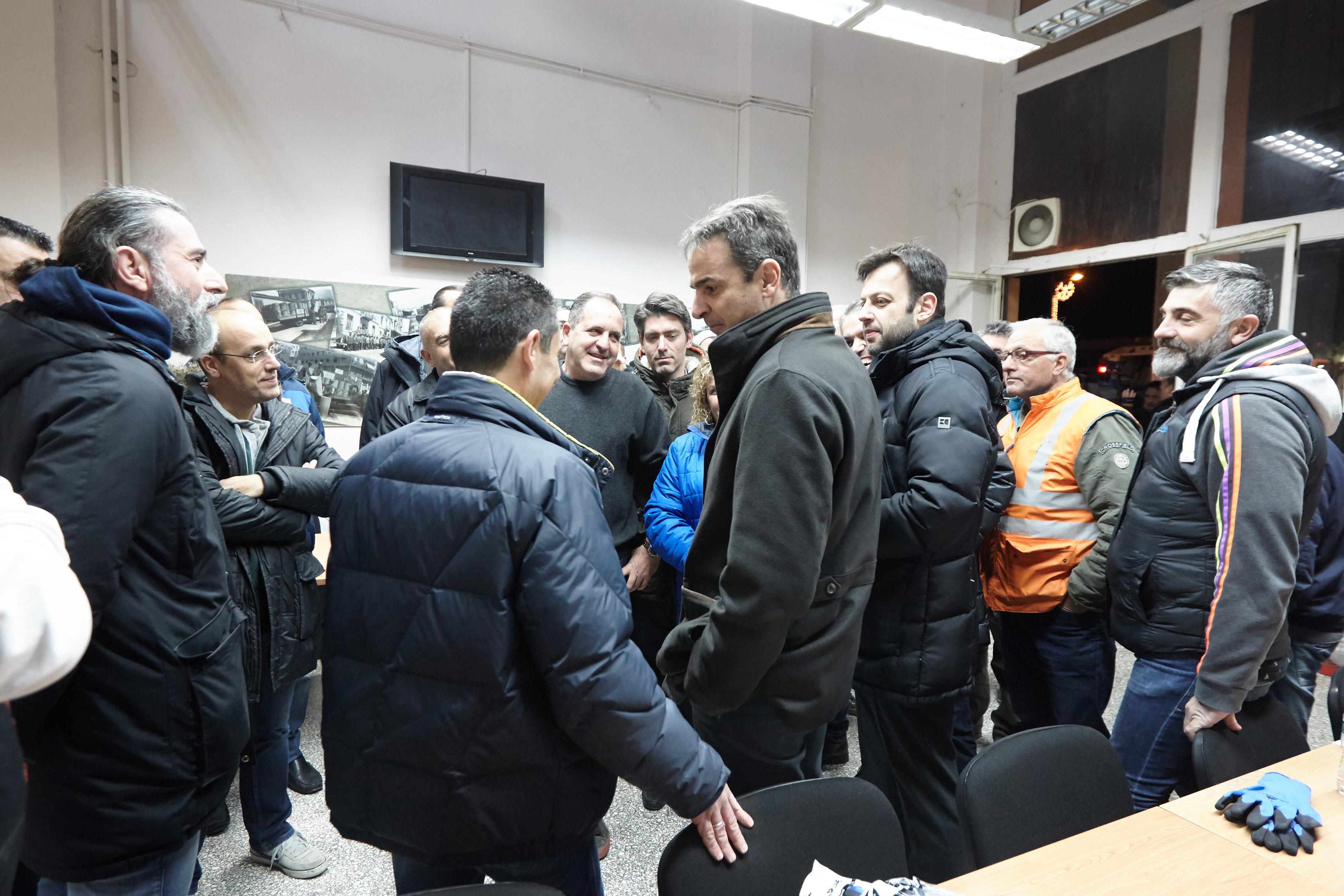 Στους εργαζόμενους της καθαριότητας του Δήμου Αθηναίων ο Κ.Μητσοτάκης