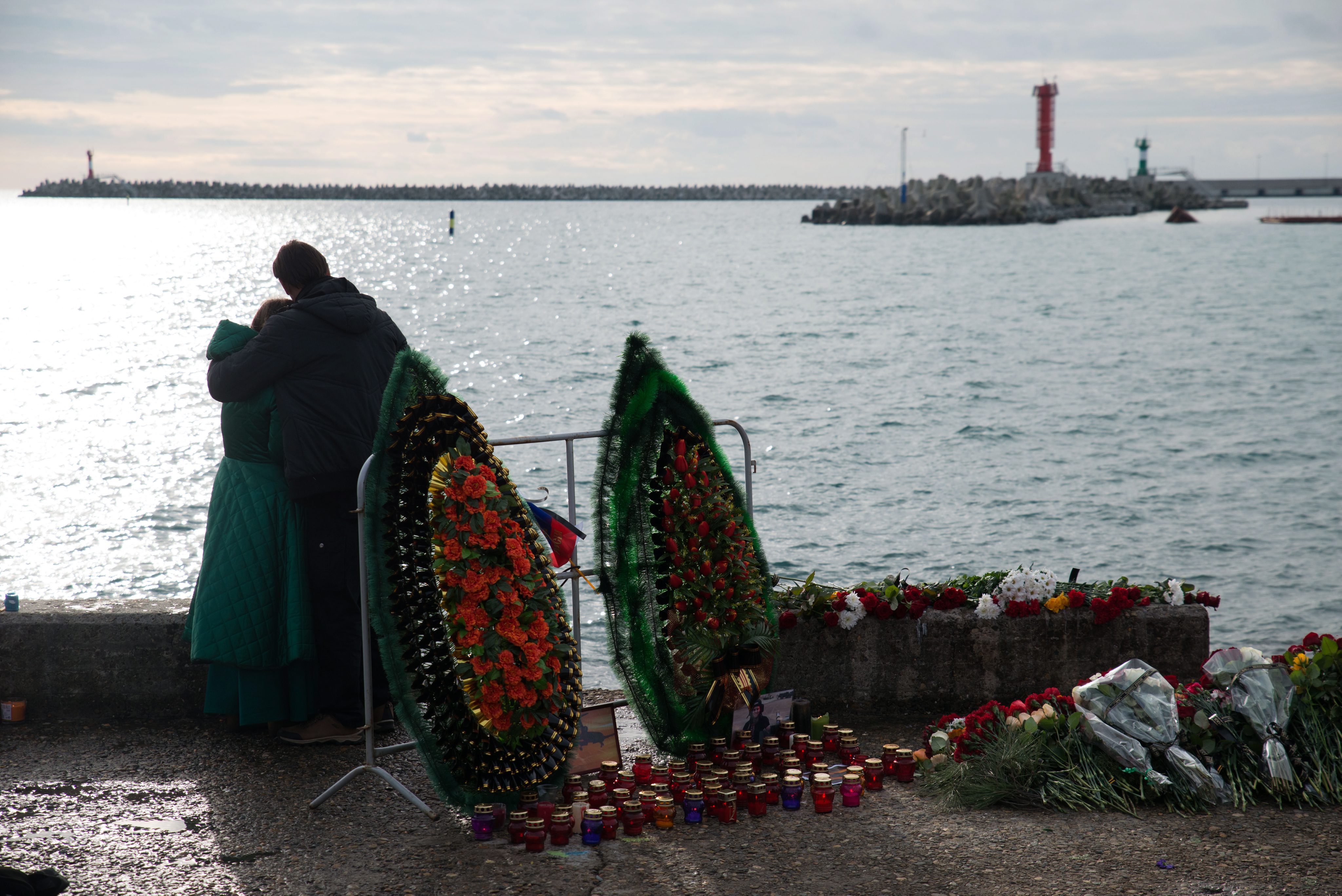 Συντριβή στη Μαύρη Θάλασσα: Δεν υπήρξε έκρηξη, αλλά κάθε σενάριο ανοικτό