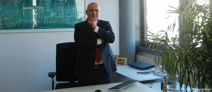 Ο έλληνας διευθυντής του αεροδρομίου Κολωνίας