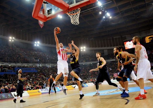 Εντυπωσιακός Ολυμπιακός, 71-62 την Φενέρ