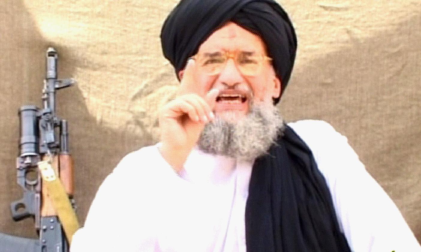 Επανεμφάνιση του αρχηγού της αλ Κάιντα με βολές κατά Ισλαμικού Κράτους