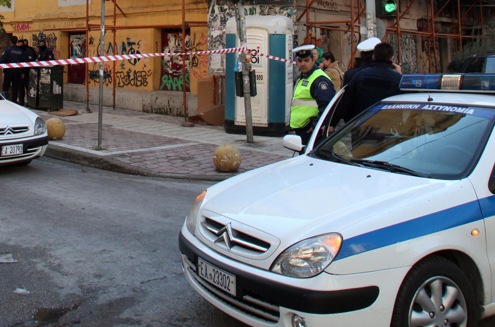 Επεισόδιο με συμπλοκές προσφύγων στην πλατεία Βάθη