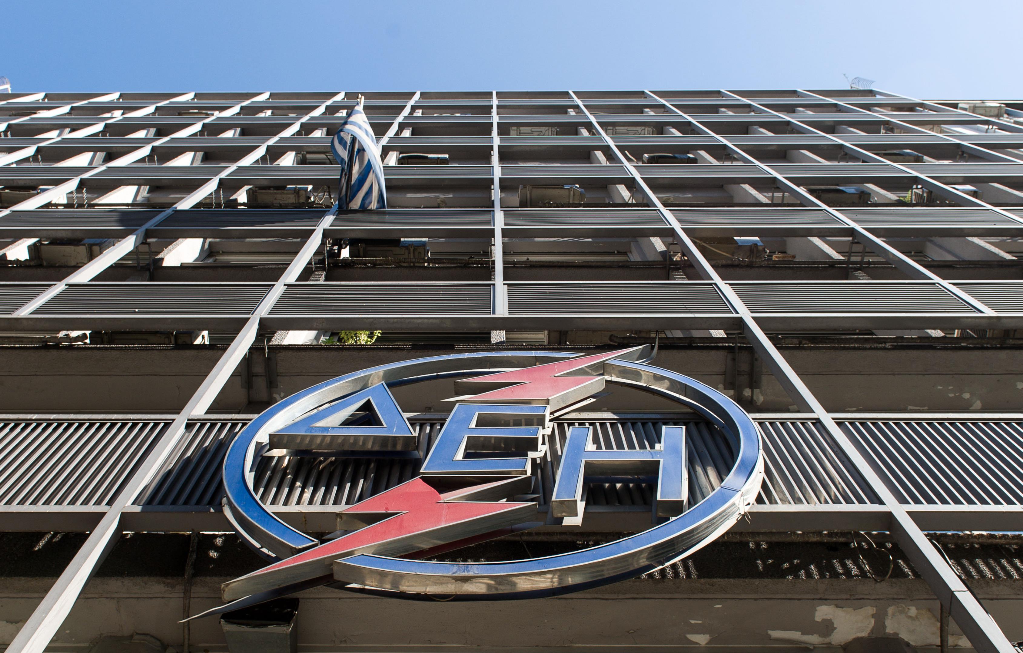 ΔΕΗ: Ηλικιακός κόφτης με bonus αποχώρησης 15.000 ευρώ ή απόλυση