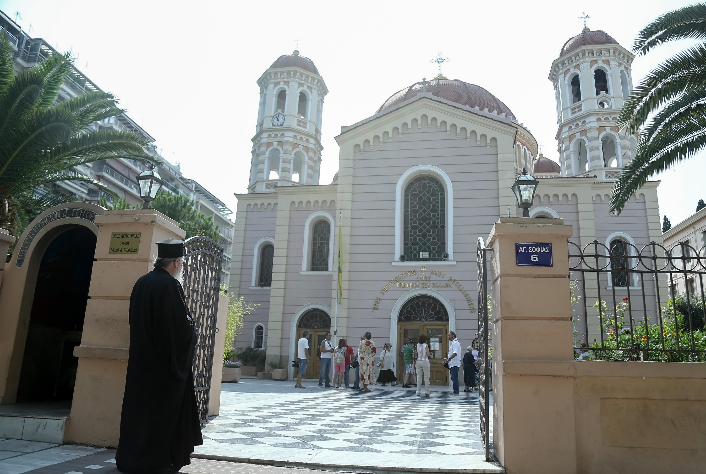 Αθώοι δεύτερη φορά οι 25 κατηγορούμενοι για εισβολή στη Μητρόπολη Θεσσαλονίκης