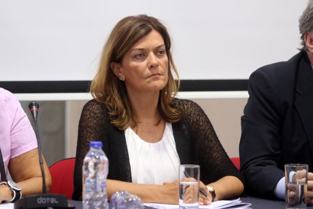 Αντωνοπούλου: Ξεκινούν τα προγράμματα κοινωφελούς εργασίας για 274 δήμους