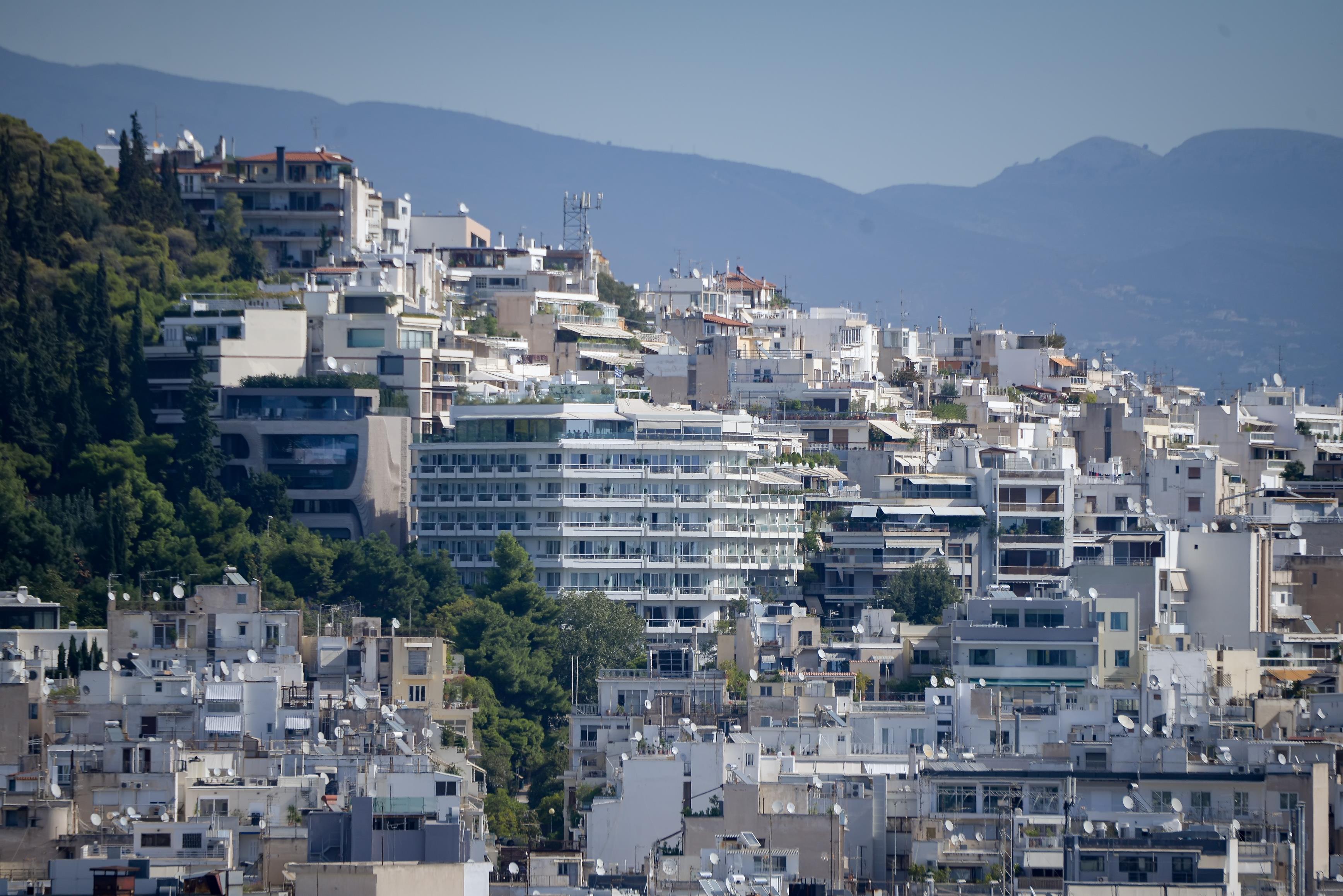 Μπλόκο στις πωλήσεις ακινήτων για οφειλέτες ασφαλιστικών εισφορών