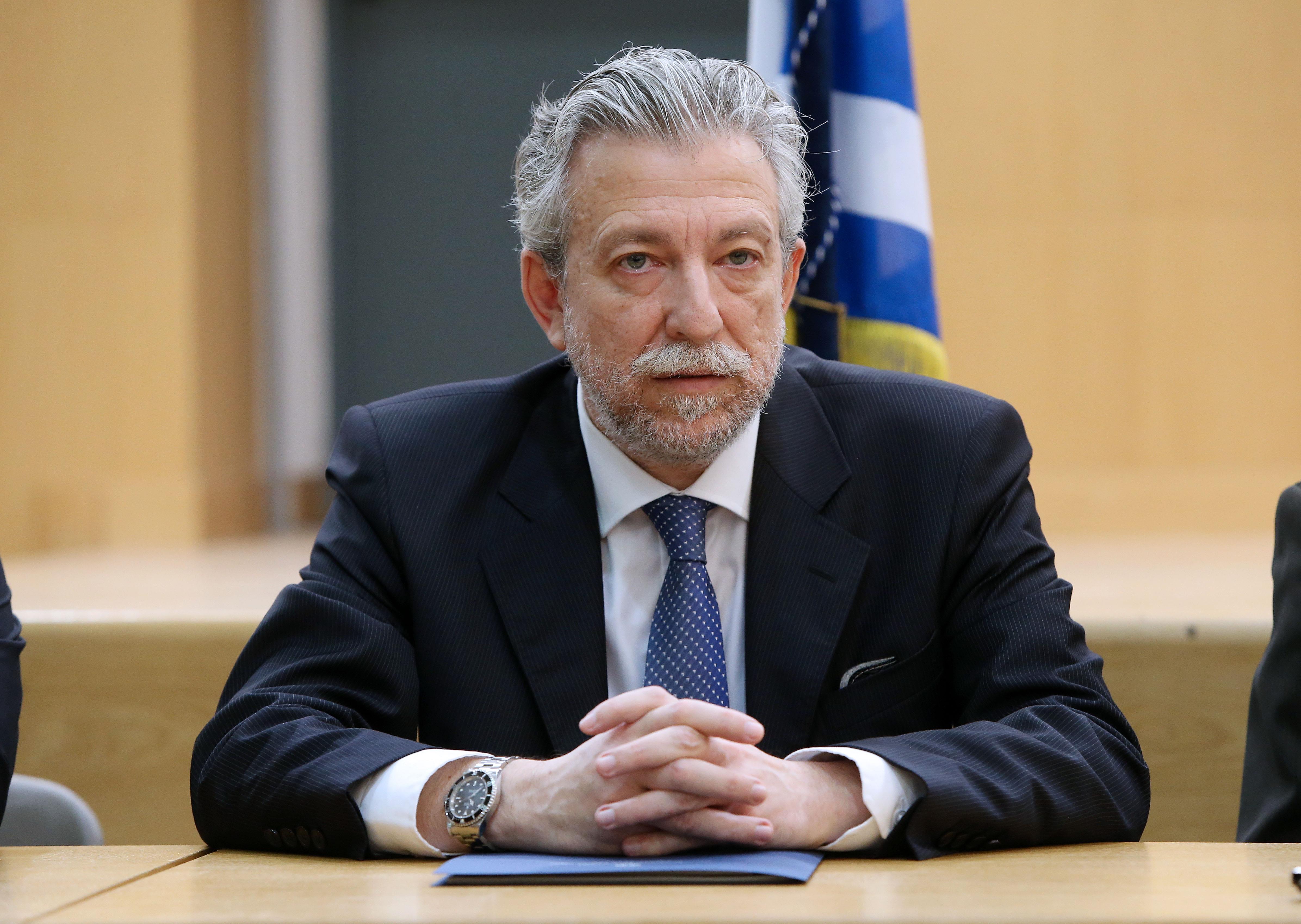 «Όχι» Κοντονή στην αύξηση του ορίου ηλικίας των δικαστικών