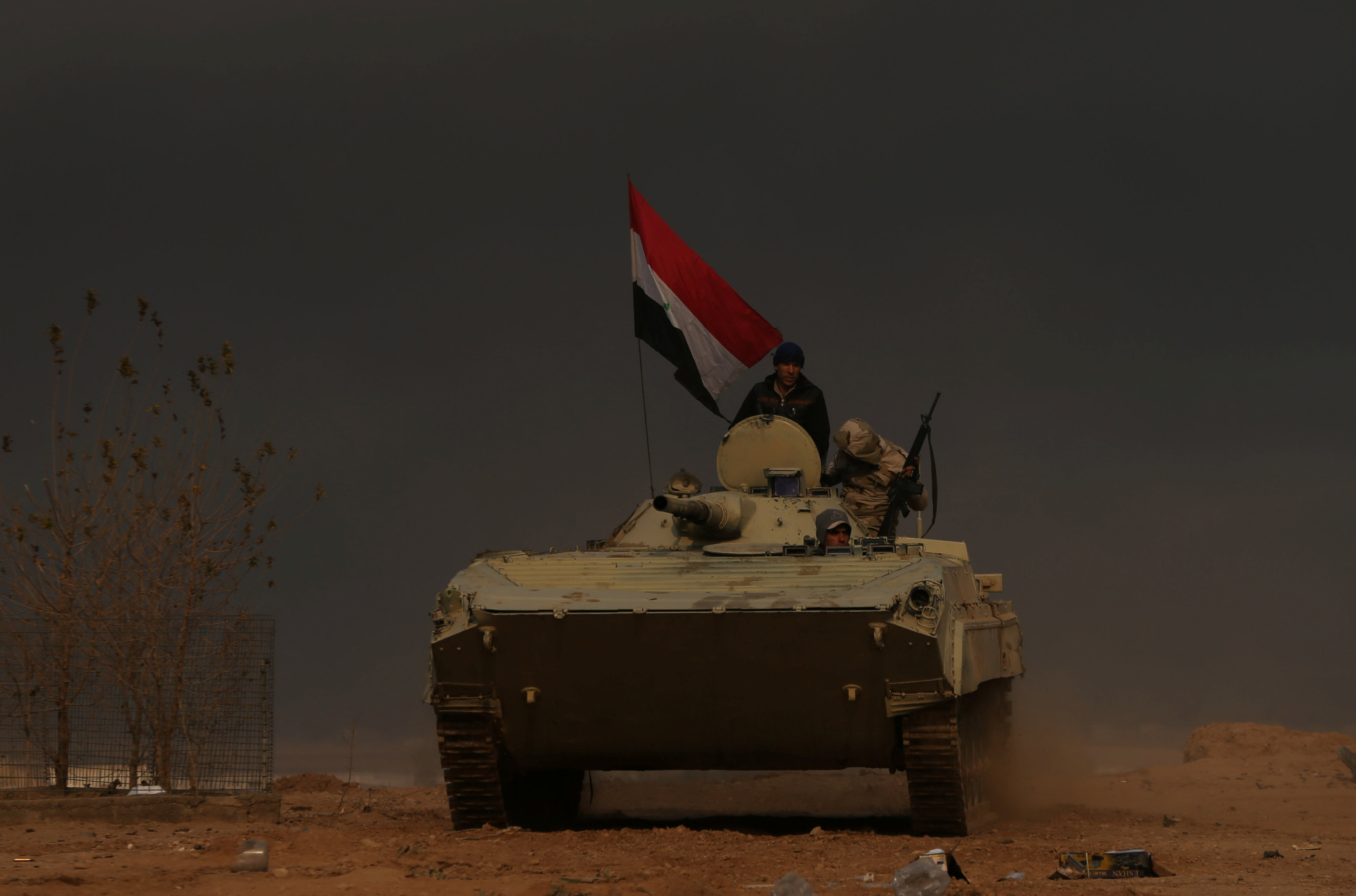 Οι ιρακινές δυνάμεις στη Μοσούλη έφθασαν στις όχθες του Τίγρη