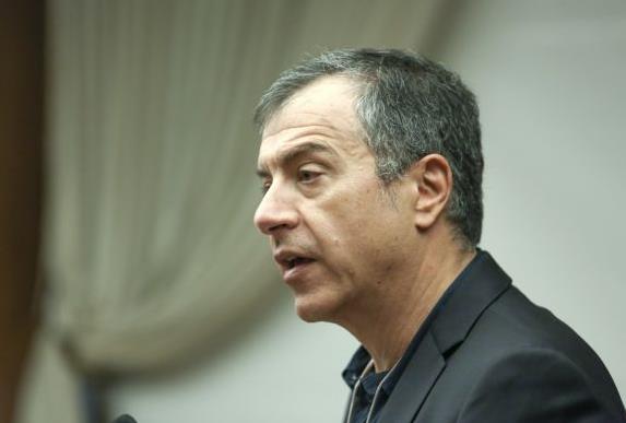 Θεοδωράκης: Η κοινωνία να αποφασίσει για την ηγεσία της Κεντροαριστεράς