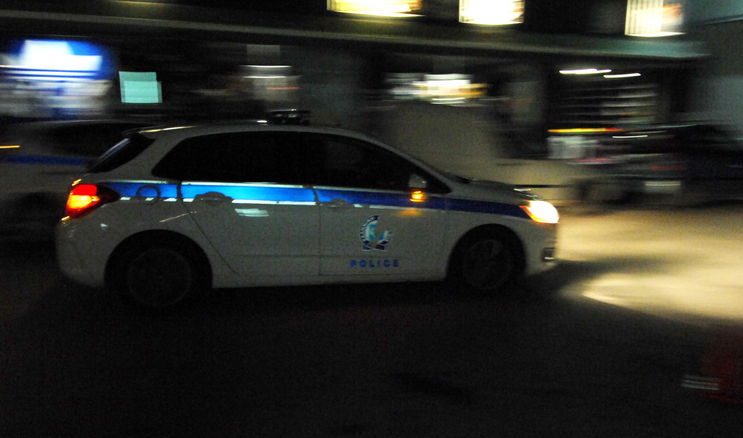 Έκρηξη έξω από τράπεζα στα Πετράλωνα