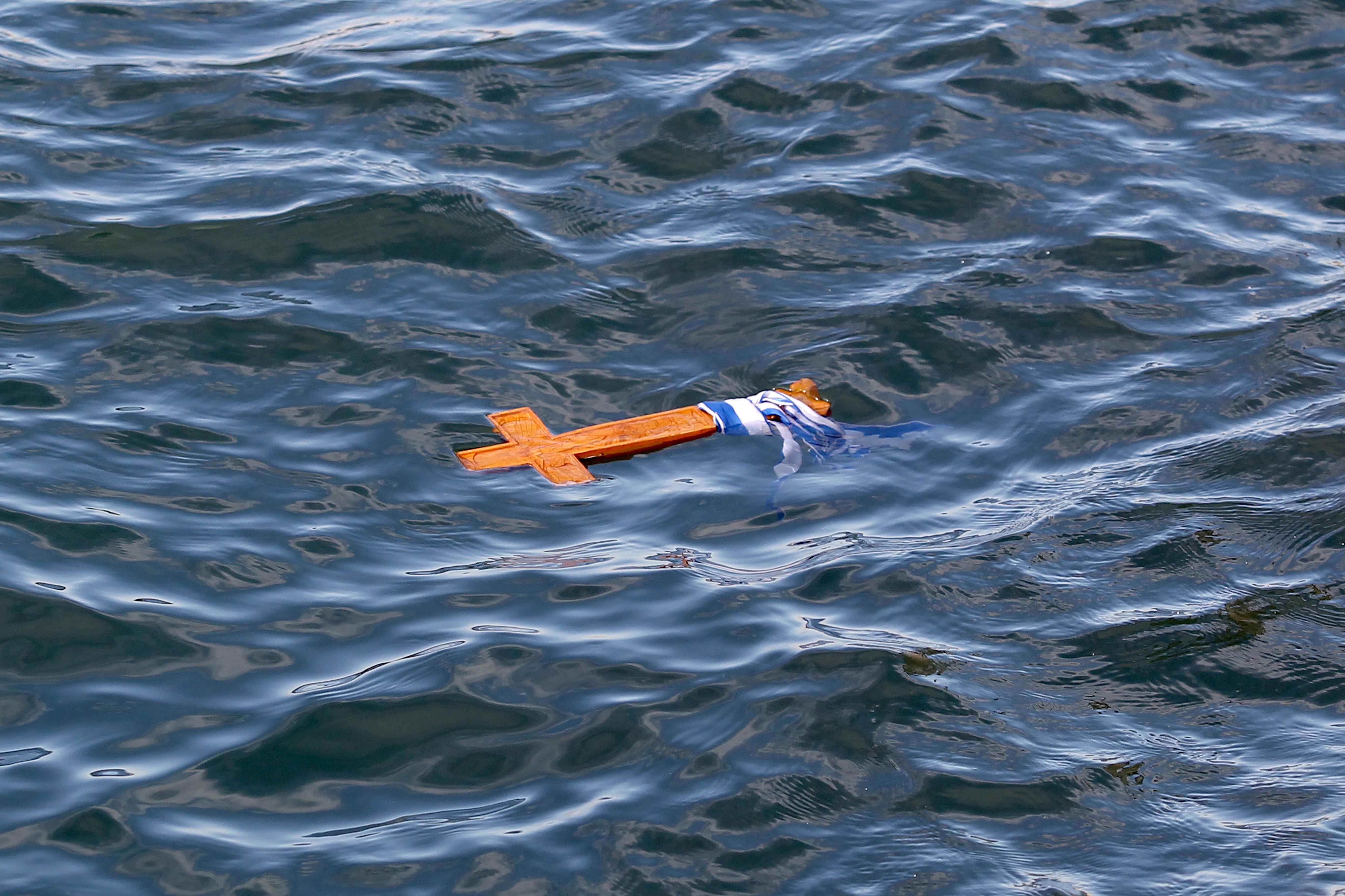 Ιστορικός εορτασμός των Θεοφανείων στη Σμύρνη για πρώτη φορά μετά το 1922