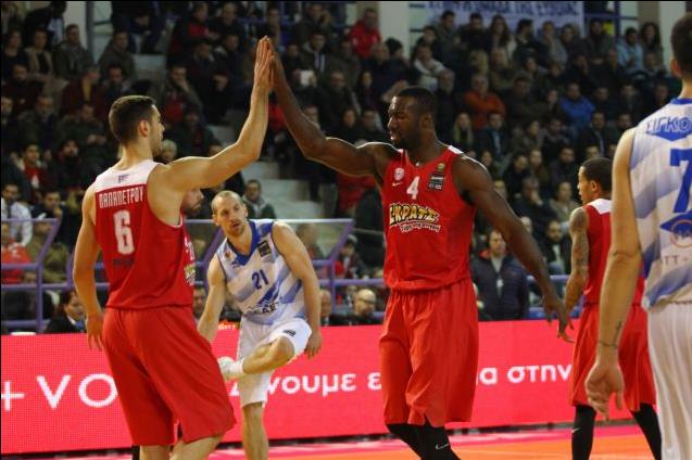 Περίπατος του Ολυμπιακού απέναντι στην Κύμη