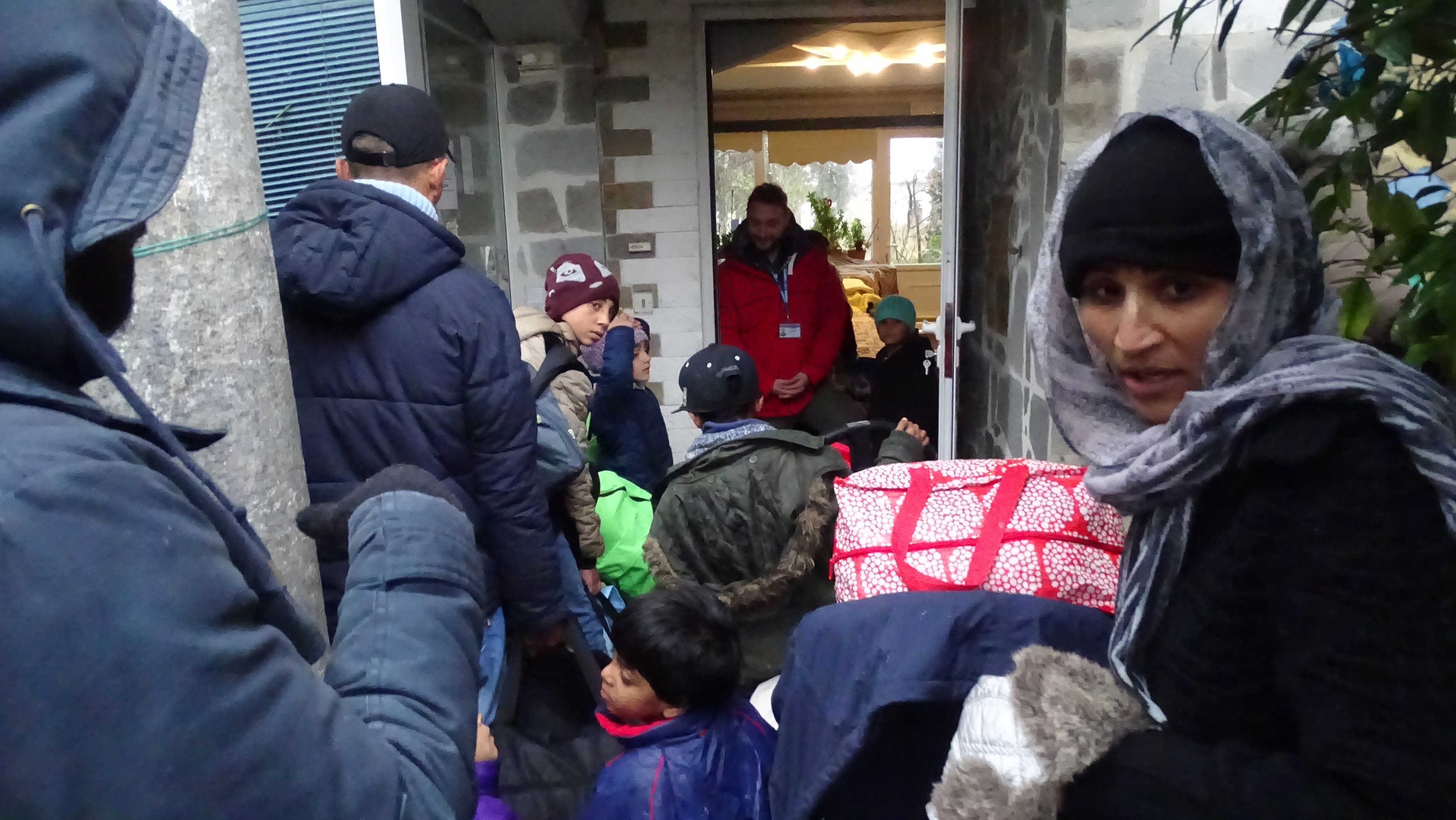 Πλοίο του Πολεμικού Ναυτικού για φιλοξενία προσφύγων αποπλέει για Λέσβο