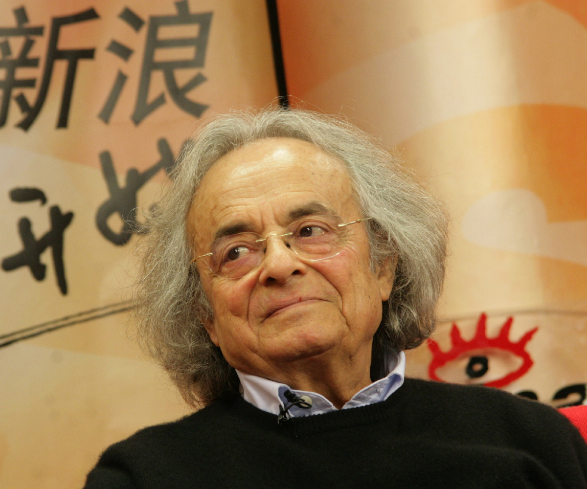 Άδωνις: Είτε στο Παρίσι είτε στη Βηρυτό αισθάνομαι εξόριστος