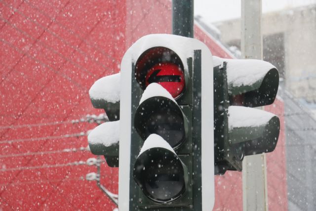 Συνεχίζεται η αντιπαράθεση κυβέρνησης-ΝΔ για το επίδομα θέρμανσης