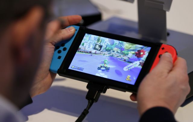 Απογοήτευση προκαλεί η «υψηλή» τιμή του Nintendo Switch