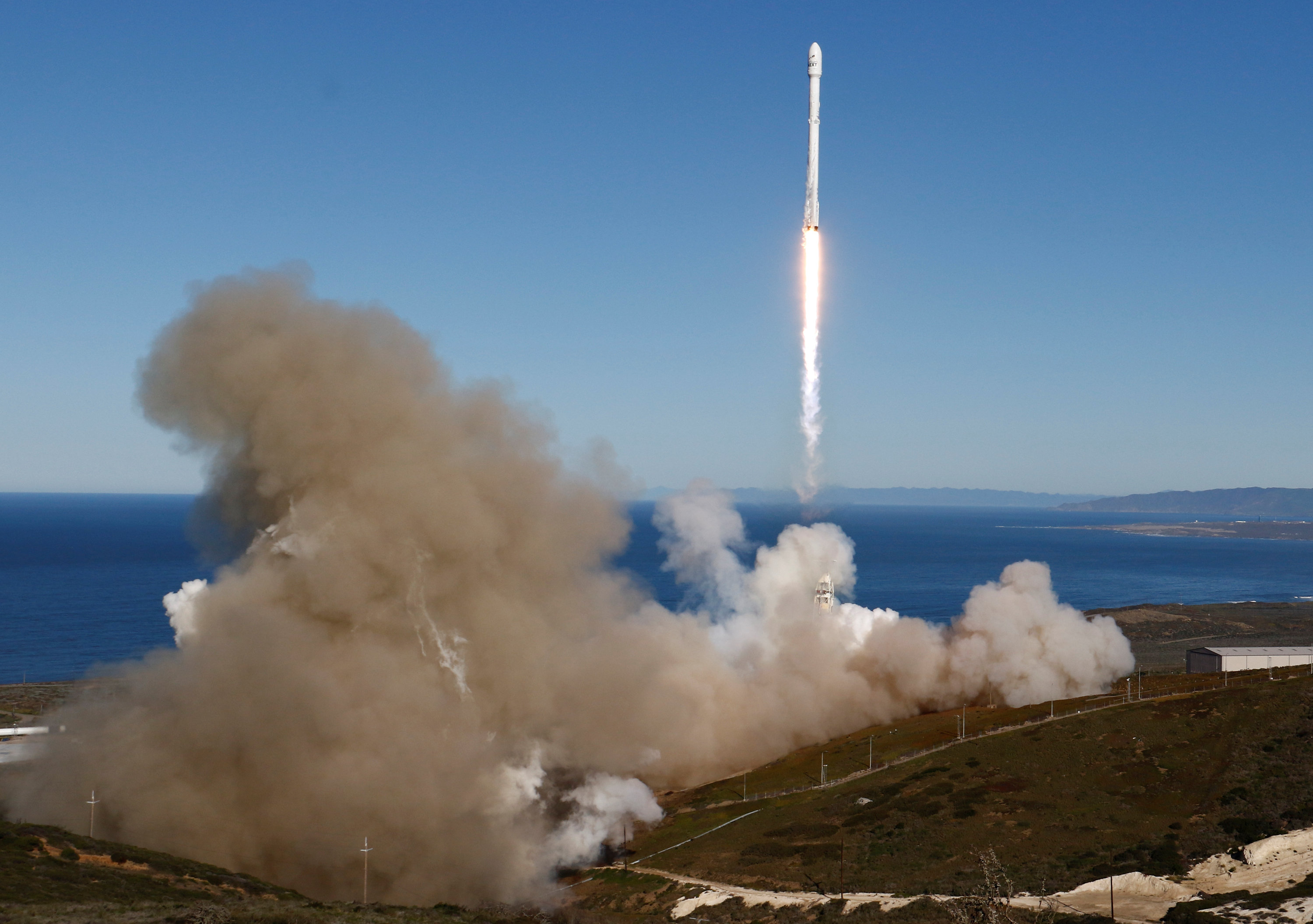 Στην ενεργό υπηρεσία και πάλι η SpaceX με νέα εκτόξευση πυραύλου