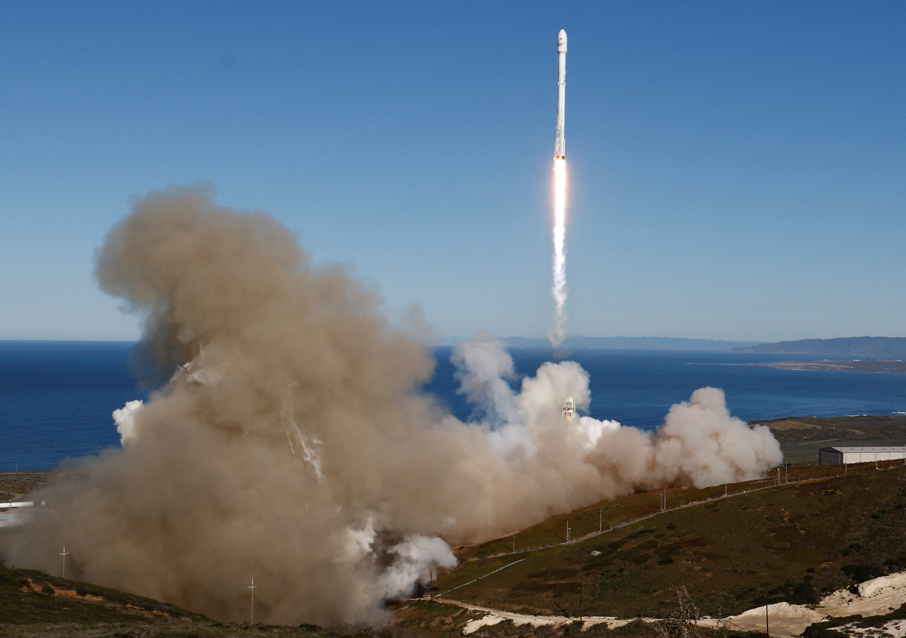 Στην ενεργό υπηρεσία και πάλι η SpaceX με νέα εκτόξευση πυραύλου