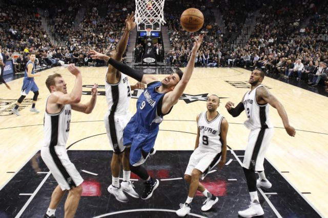 Νίκη στο φινάλε οι Μάβερικς, εύκολα οι Σπερς