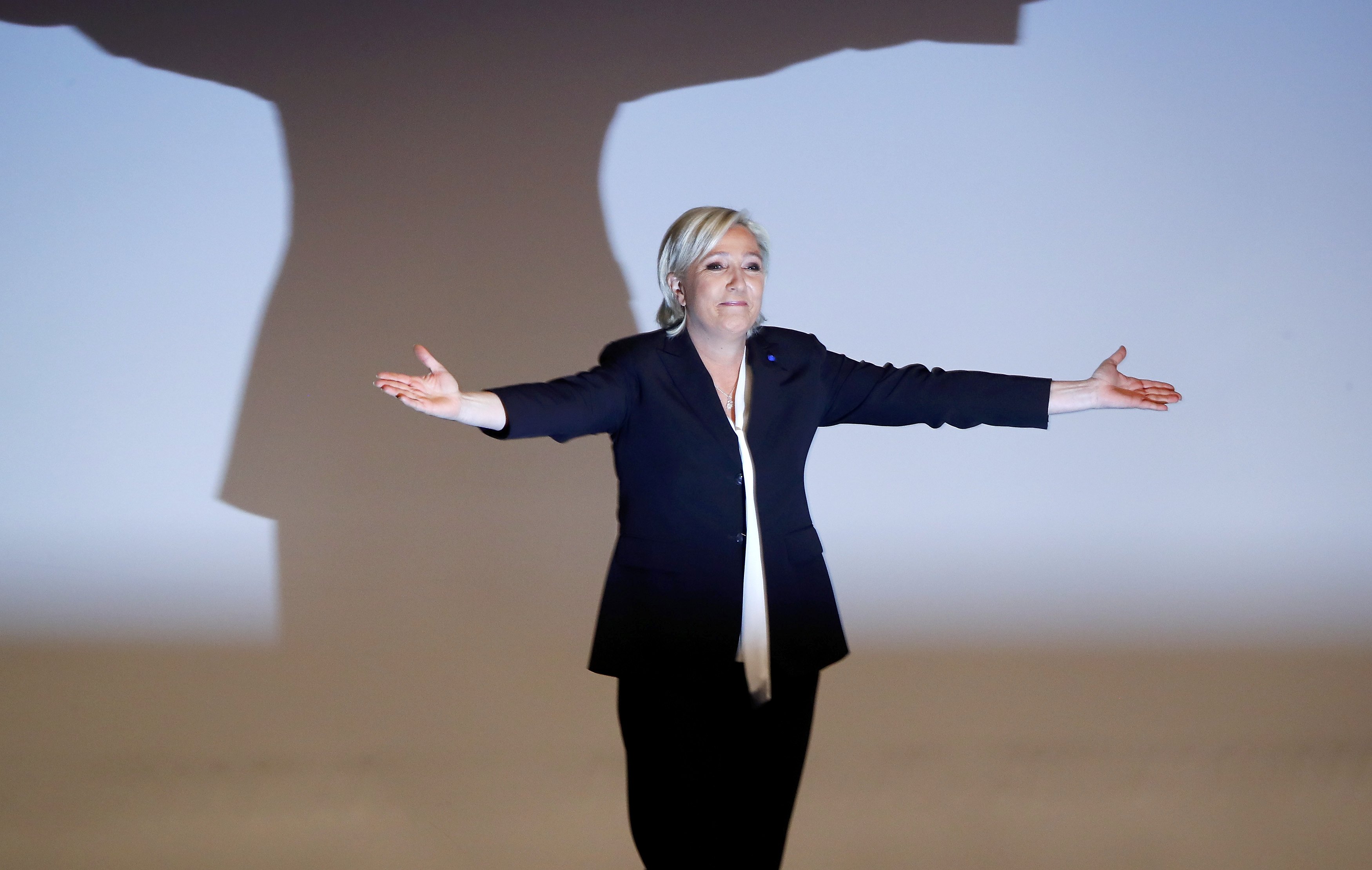 Με αέρα Τραμπ, οι ακροδεξιοί ηγέτες της Ευρώπης πανηγυρίζουν