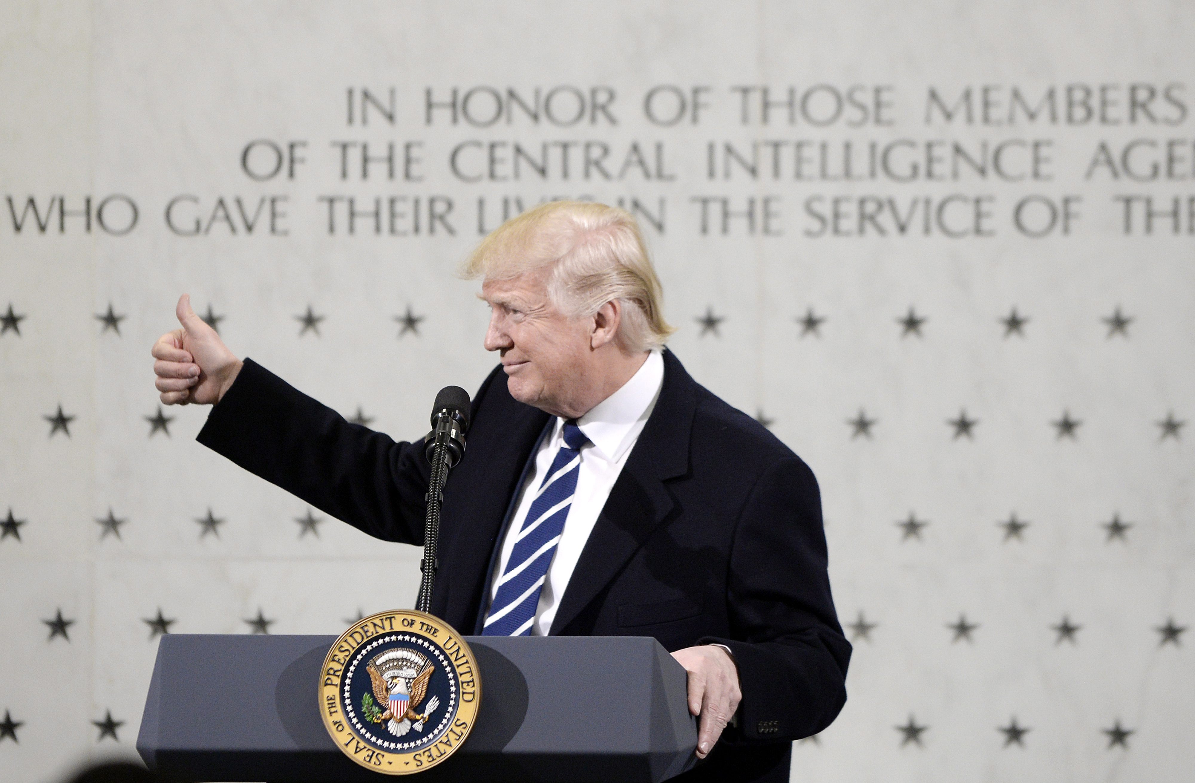 Συμφιλιωτική επίσκεψη Τραμπ στην CIA, «θα κάνουμε φανταστικά πράγματα»