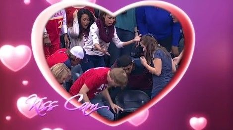 Από πρόταση γάμου σε… κυνήγι χαμένου θησαυρού