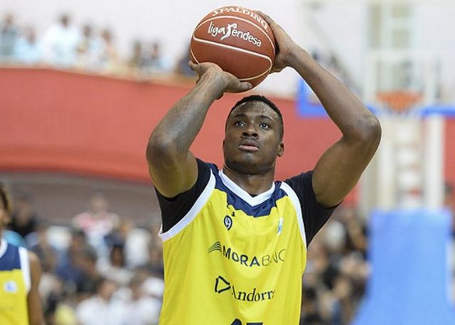 Ο Θανάσης Αντετοκούνμπο βραβεύτηκε ως ο πιο θεαματικός παίκτης της Liga Endesa