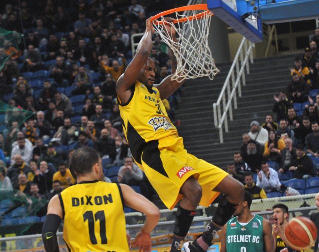 Νίκη και απευθείας στους «16» η ΑΕΚ, ήττα και πλέι οφ για Άρη