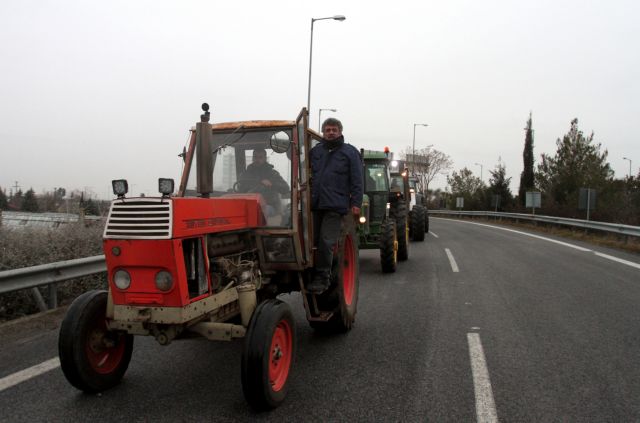 Κλειστή στο ένα ρεύμα η εθνική οδός στο ύψος της Νίκαιας