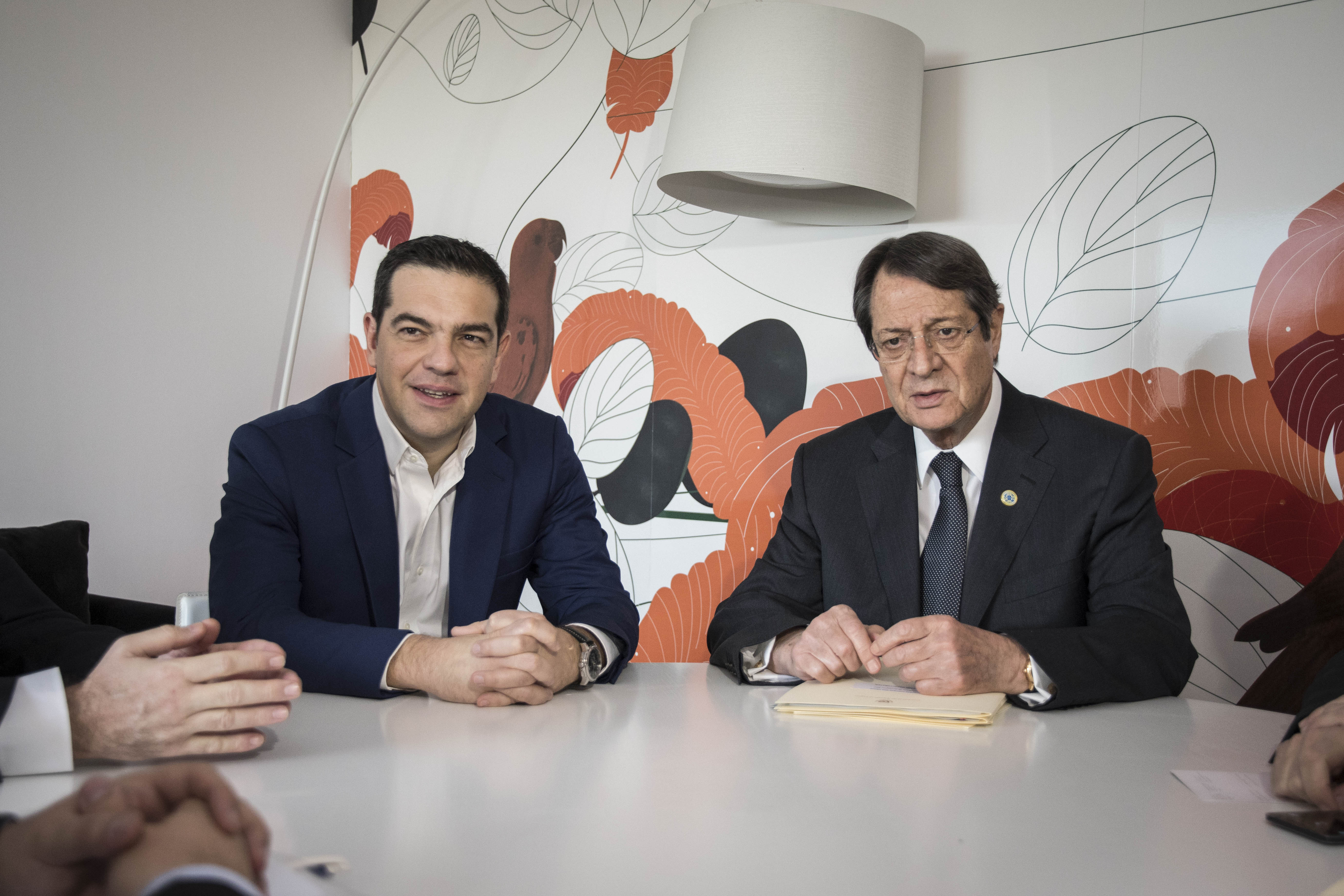 Διακήρηξη της Λισαβόνας με αναφορά σε ενωμένη Κύπρο χωρίς εγγυήσεις