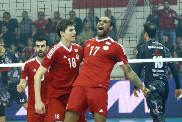 Διά χειρός… Λίμπερμαν, ο Ολυμπιακός σήκωσε το Λιγκ Καπ