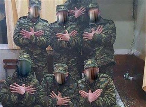 Εξήντα ημέρες φυλακή για τους φαντάρους που σχημάτισαν τον αλβανικό αετό