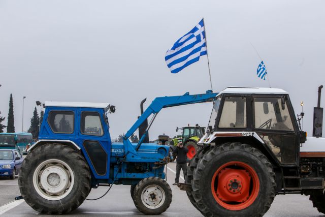 Κλειστό μέχρι την Τετάρτη το τελωνείο των Ευζώνων από αγρότες