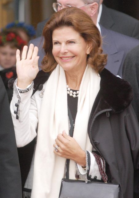 Στοιχειωμένο το παλάτι λέει η βασίλισσα Σίλβια της Σουηδίας