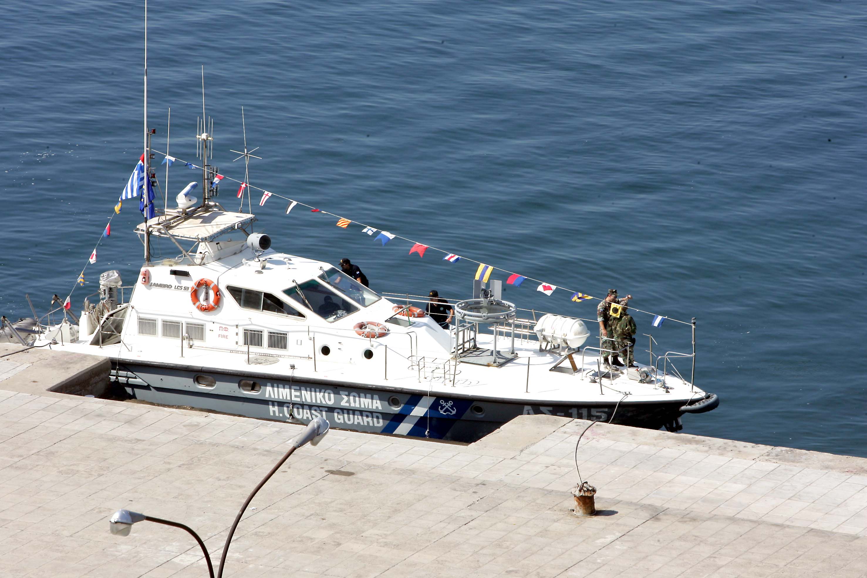 Συνελήφθη τούρκος ναυτικός που φωτογράφιζε τον ναύσταθμο Σαλαμίνας