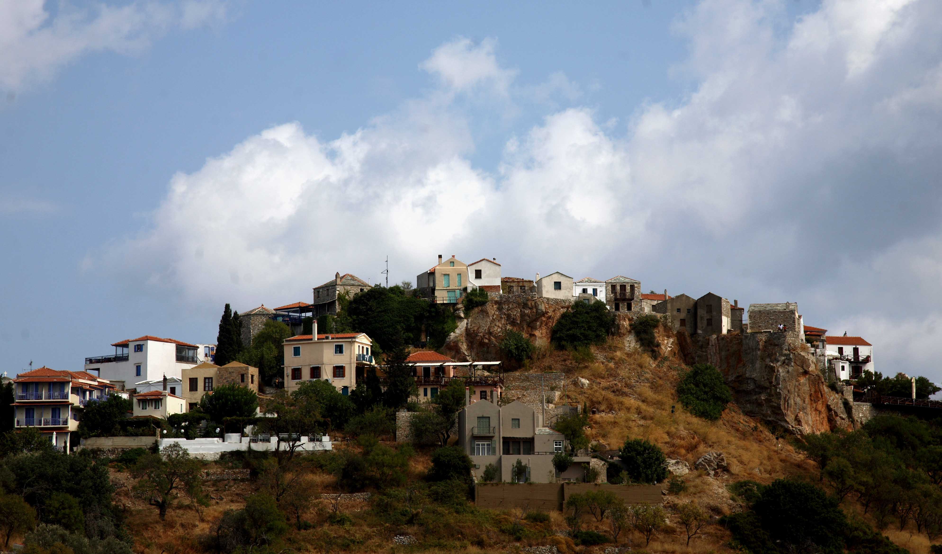 Μια αγροτική γιατρός εξυπηρετεί ολόκληρη την Αλόννησο