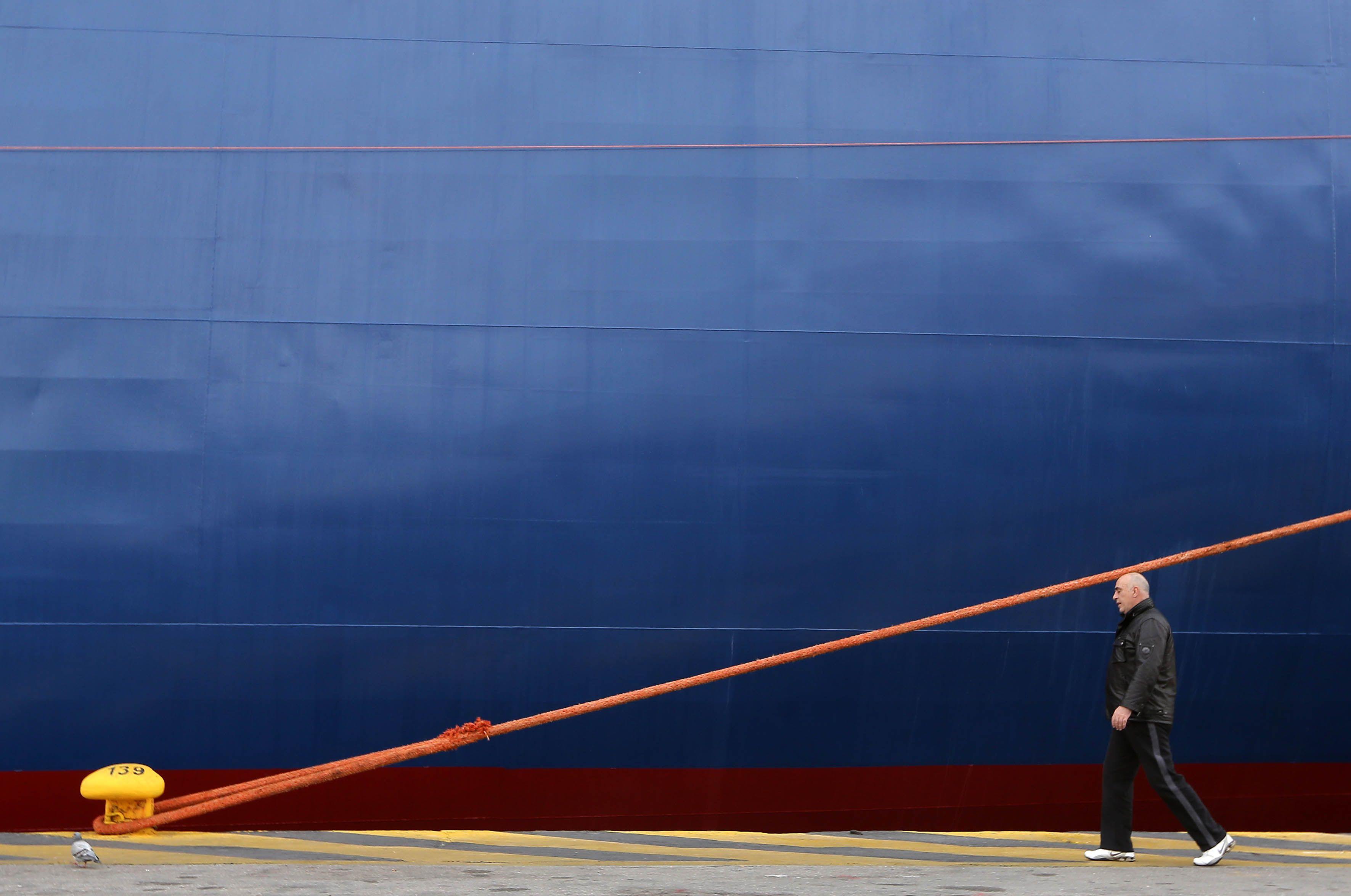 Ταλαιπωρία για επιβάτες πλοίου στα Χανιά λόγω τηλεφωνήματος για βόμβα