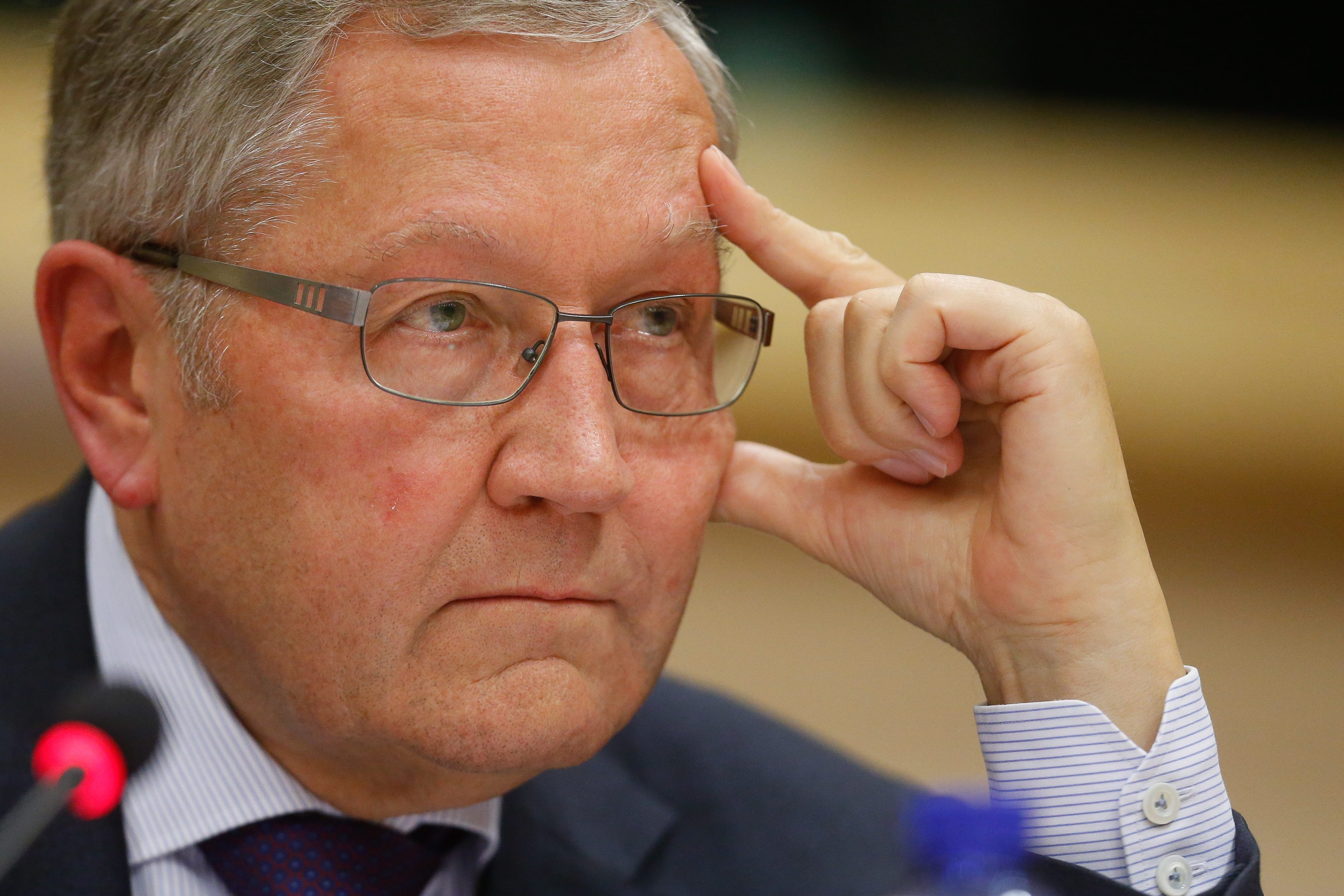 Ρέγκλινγκ: Η Ελλάδα θα χρειαστεί λιγότερα από τα 86 δισ. του προγράμματος