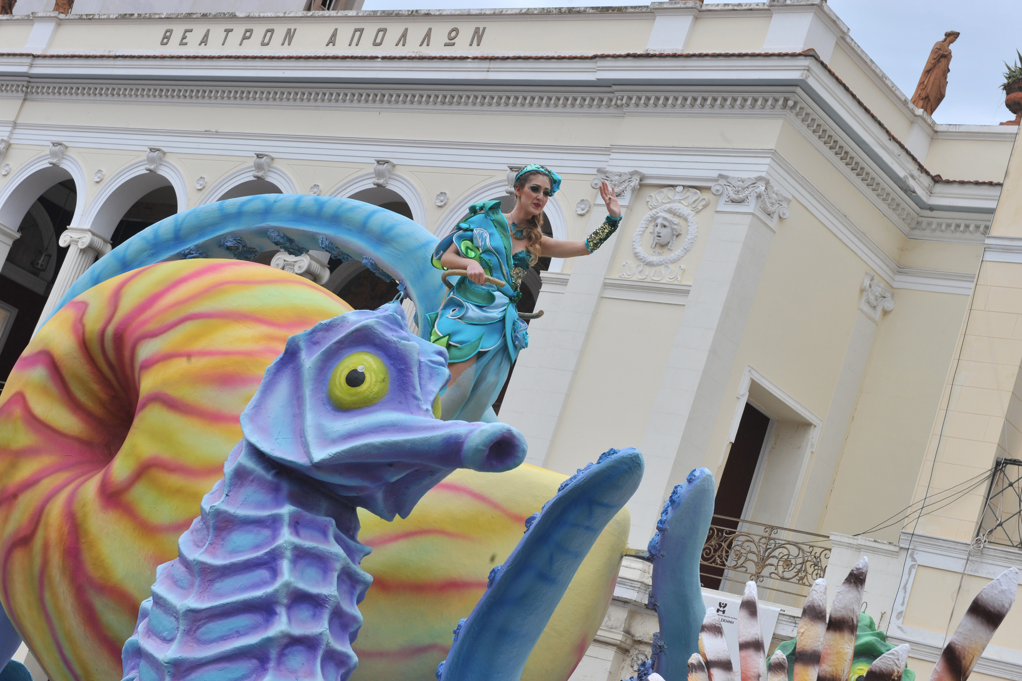 Έκτακτα βραδινά δρομολόγια στον προαστιακό της Πάτρας για το Καρναβάλι